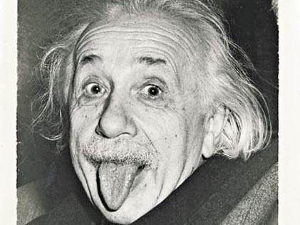爱因斯坦庆生吐舌照片在美被高价拍卖(图)